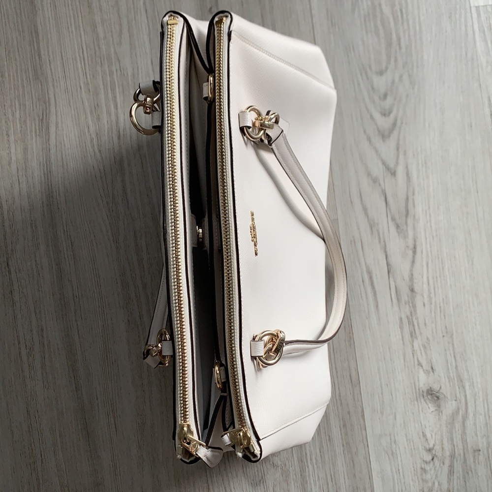 Coach Purse - Picture 3 of 6